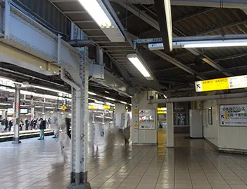 秋葉原駅　ホーム　JR山手線・京浜東北線02
