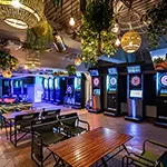 スリーモンキーズカフェ新宿本店
