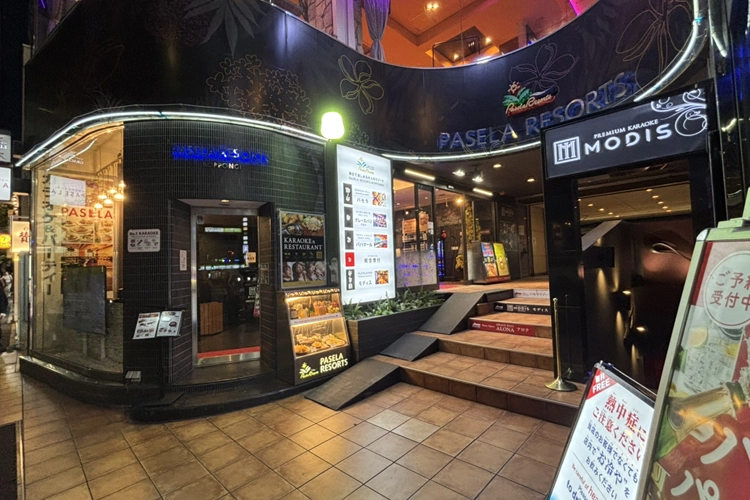 六本木店の外観